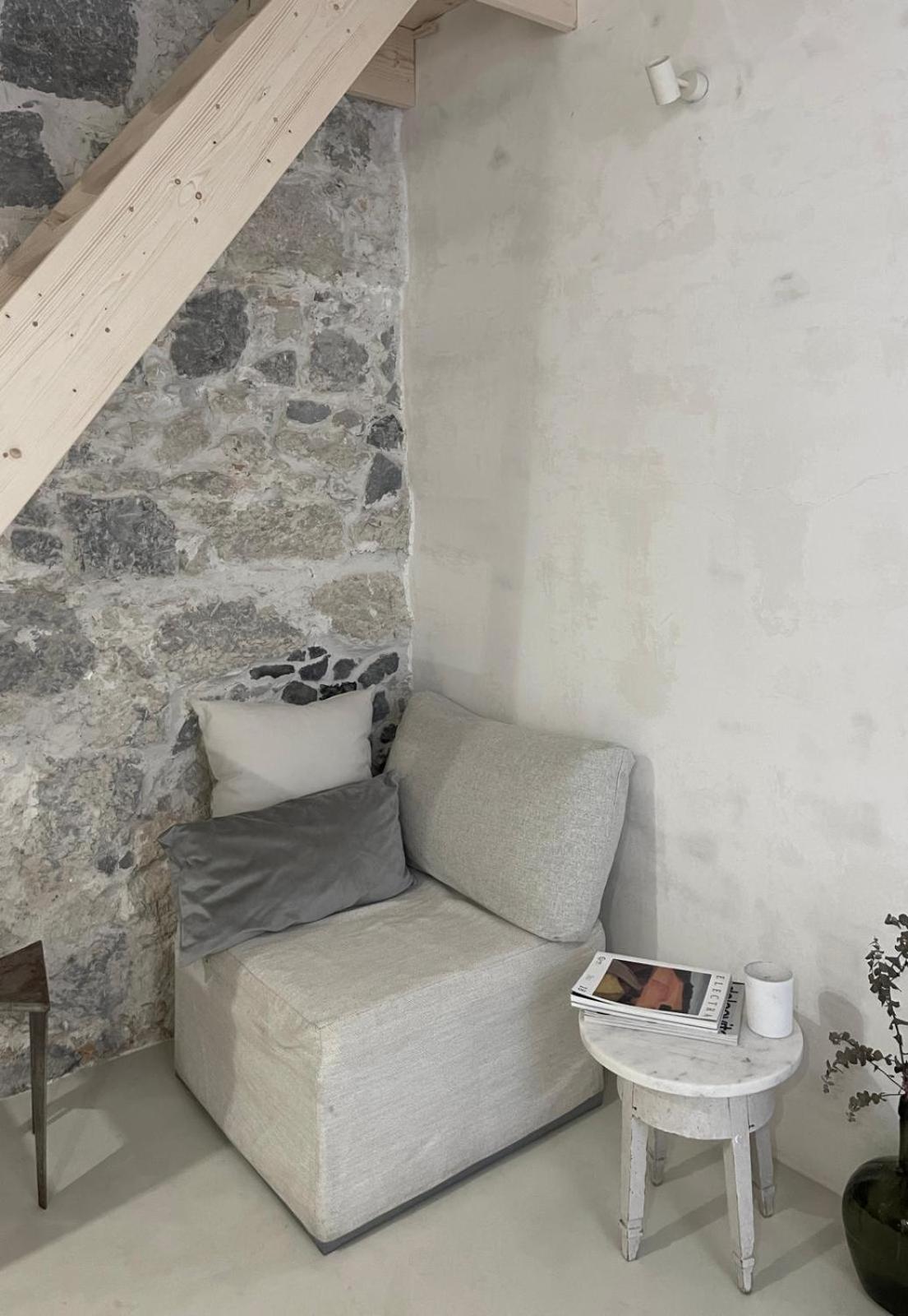 Minimalist Atelier Alcantara Lisboa