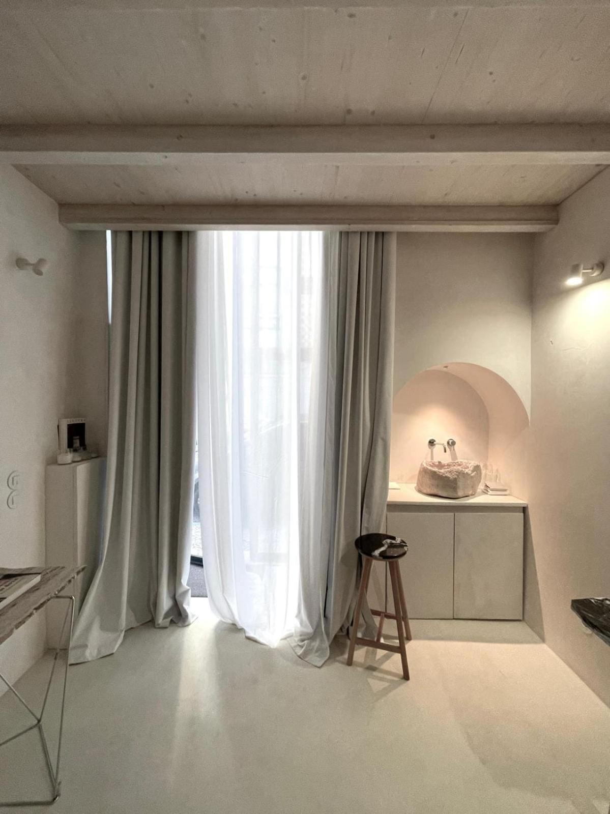 Minimalist Atelier Alcantara Apartamento